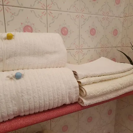 La Casetta Di Elaua Apartamento *